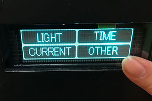 タッチパネルで簡単操作